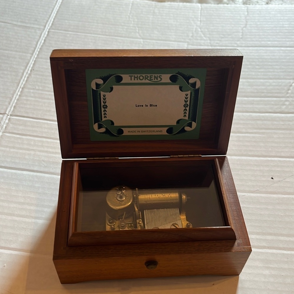 VTG-THORENS-wooden music box. Tune is Love is Blue.made in Switzerland.